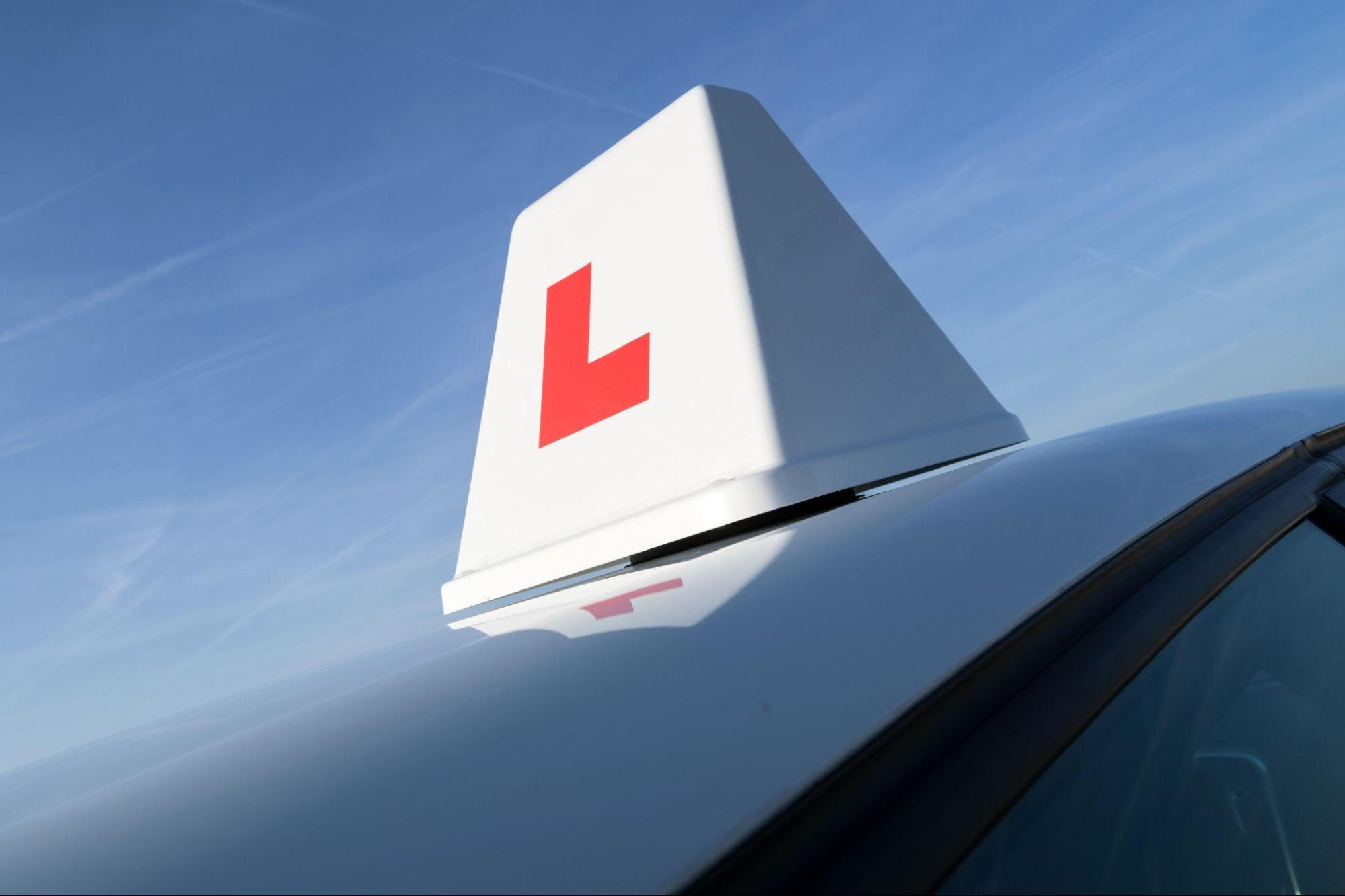 learner-driving-sign